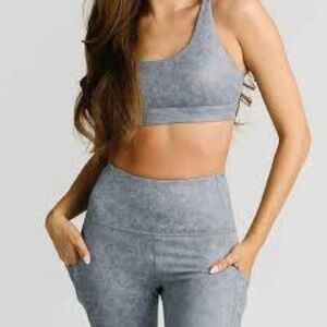 ZYIA SET Leggings/bra Form-Fitting Performance Wear